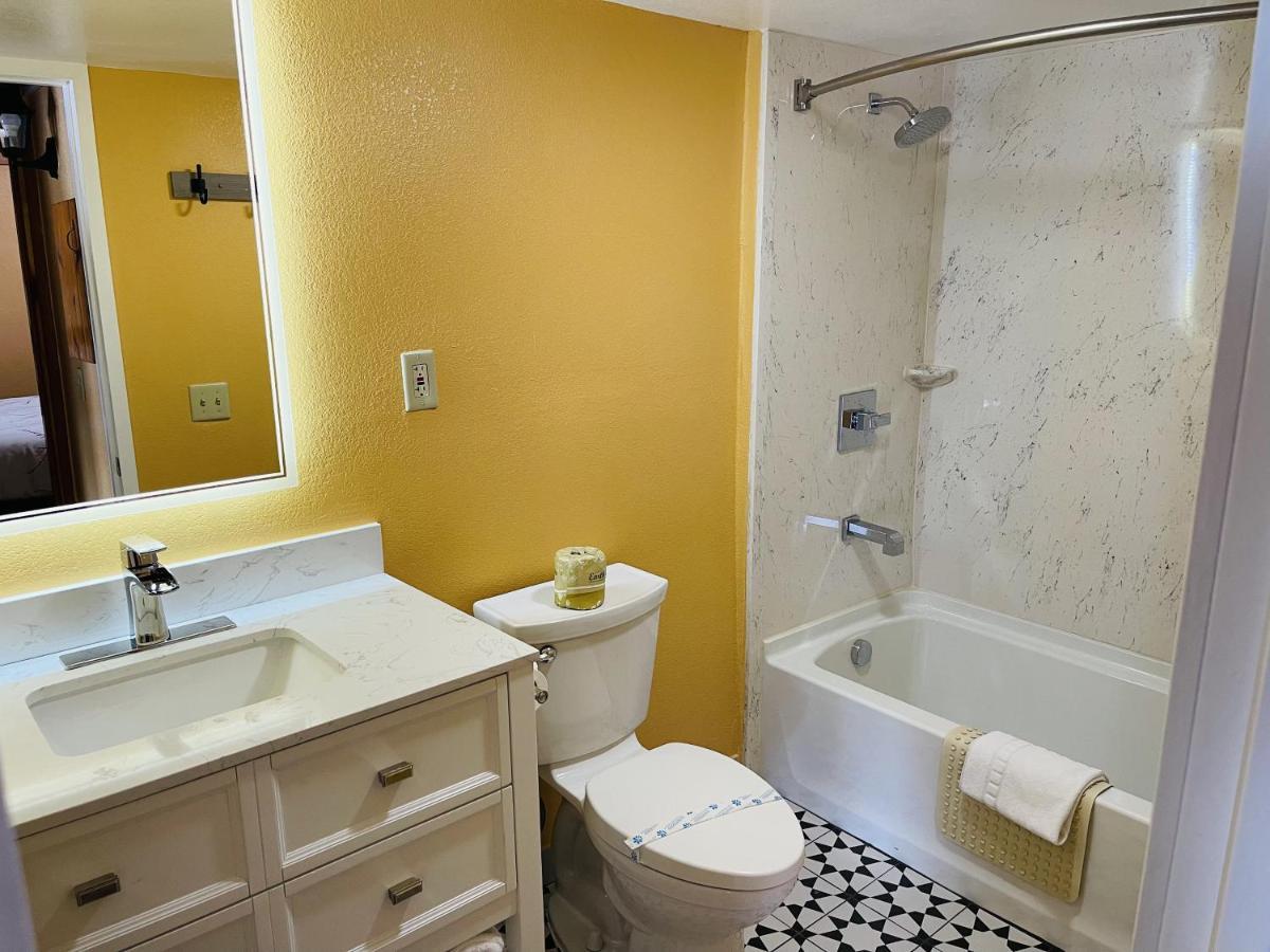 Apple Inn Motel Chelan Extérieur photo