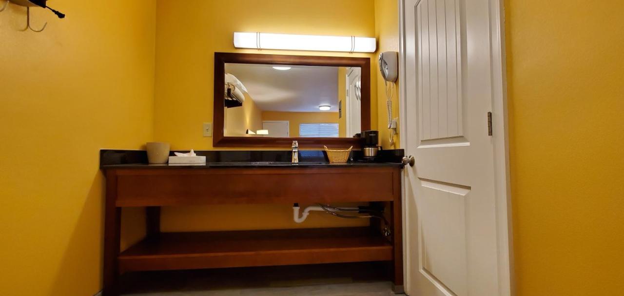 Apple Inn Motel Chelan Extérieur photo